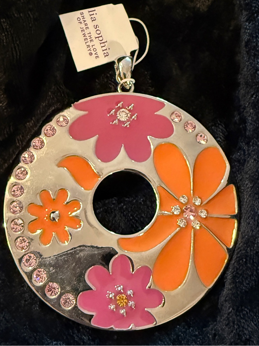 Lia Sophia Pink & Orange Floral Donut Pendant
(Pendant only) costume jewelry